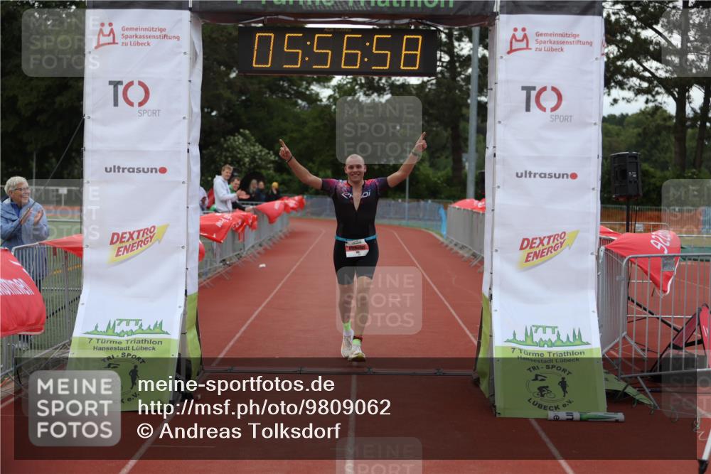 14.06.2026 - 7 Türme Triathlon Andreas Tolksdorf http://msf.ph/oto/9809062 14.06.2026 16:56:57 Ziel 742 meine-sportfotos.de