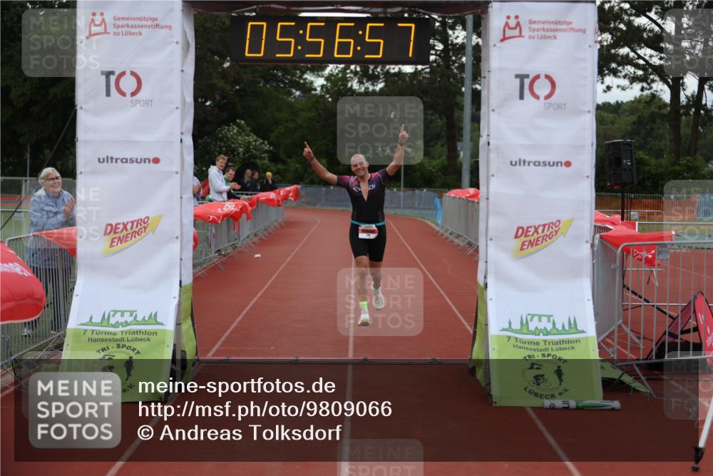 14.06.2026 - 7 Türme Triathlon Andreas Tolksdorf http://msf.ph/oto/9809066 14.06.2026 16:56:56 Ziel 742 meine-sportfotos.de