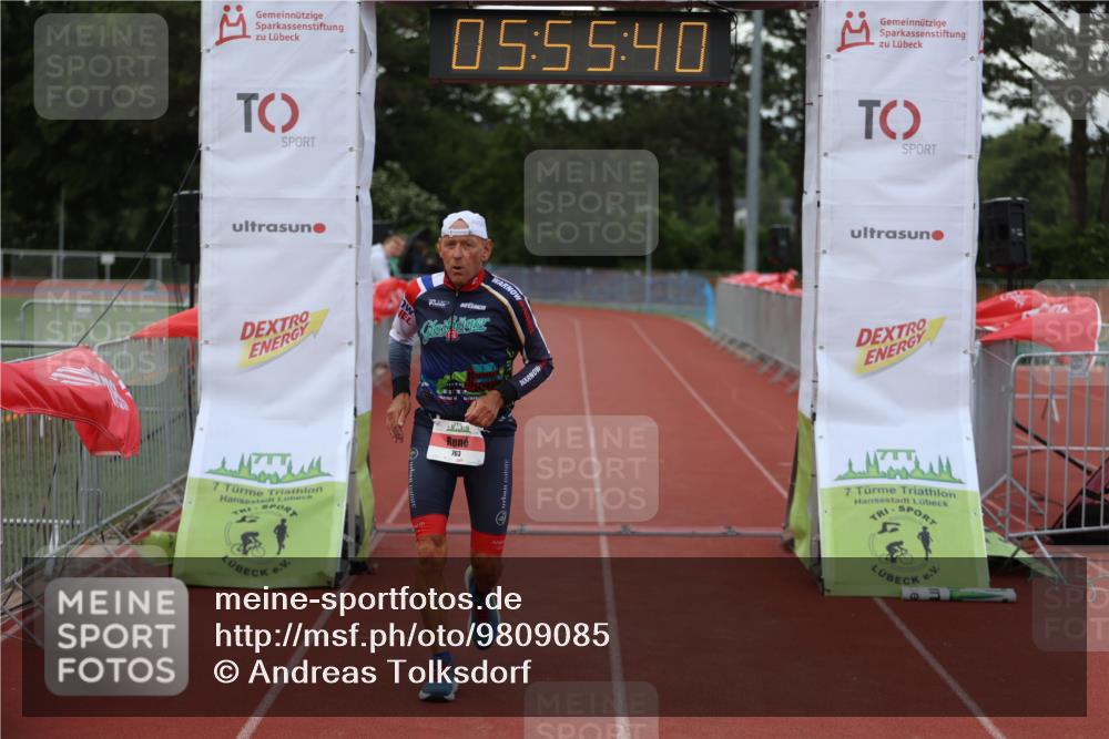 14.06.2026 - 7 Türme Triathlon Andreas Tolksdorf http://msf.ph/oto/9809085 14.06.2026 16:55:39 Ziel 763, 858 meine-sportfotos.de
