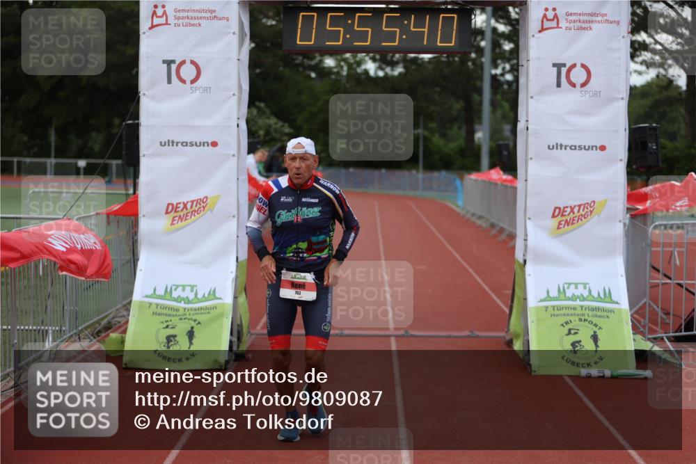 14.06.2026 - 7 Türme Triathlon Andreas Tolksdorf http://msf.ph/oto/9809087 14.06.2026 16:55:39 Ziel 763, 858 meine-sportfotos.de