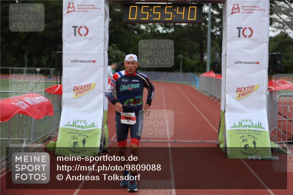 14.06.2026 - 7 Türme Triathlon Andreas Tolksdorf http://msf.ph/oto/9809088 14.06.2026 16:55:39 Ziel 763, 858 meine-sportfotos.de