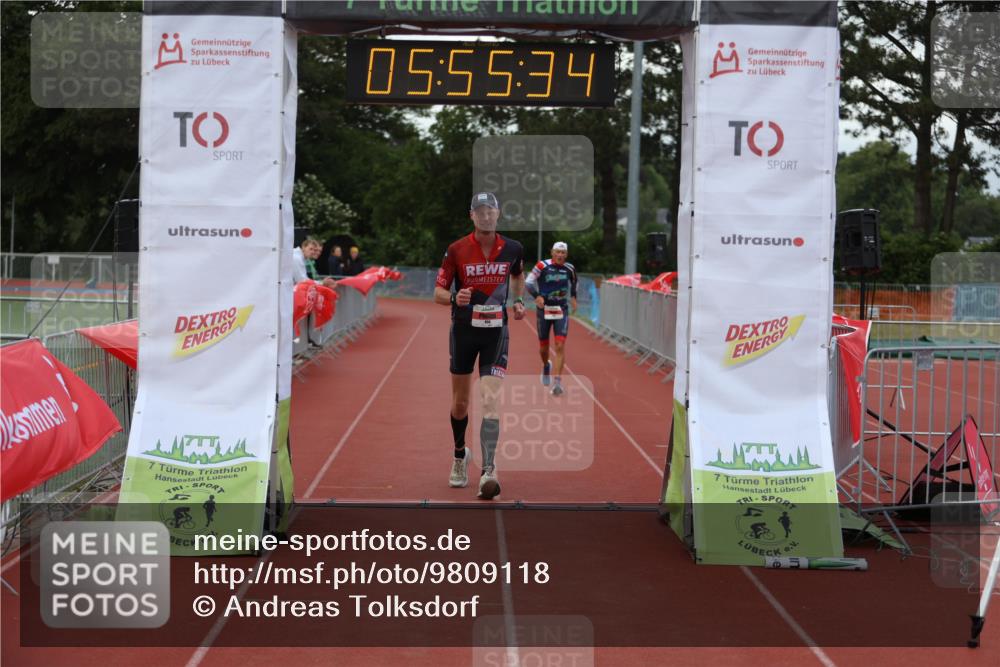 14.06.2026 - 7 Türme Triathlon Andreas Tolksdorf http://msf.ph/oto/9809118 14.06.2026 16:55:32 Ziel 763, 858 meine-sportfotos.de