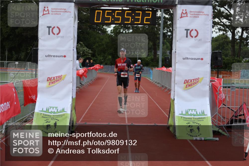 14.06.2026 - 7 Türme Triathlon Andreas Tolksdorf http://msf.ph/oto/9809132 14.06.2026 16:55:31 Ziel 763, 858 meine-sportfotos.de