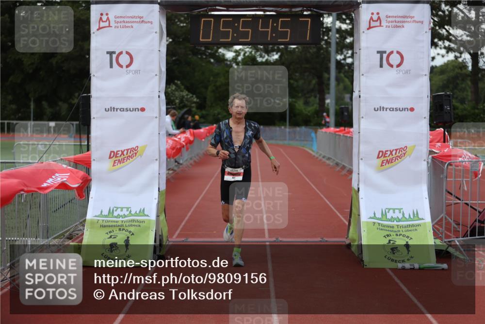 14.06.2026 - 7 Türme Triathlon Andreas Tolksdorf http://msf.ph/oto/9809156 14.06.2026 16:54:56 Ziel 807 meine-sportfotos.de