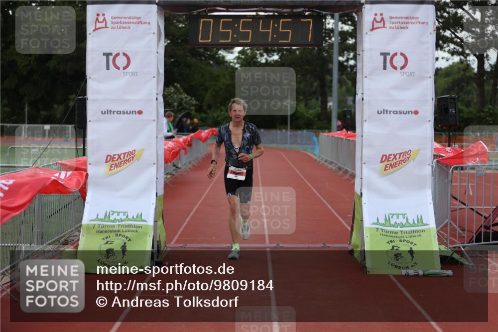 14.06.2026 - 7 Türme Triathlon Andreas Tolksdorf http://msf.ph/oto/9809184 14.06.2026 16:54:55 Ziel 807 meine-sportfotos.de