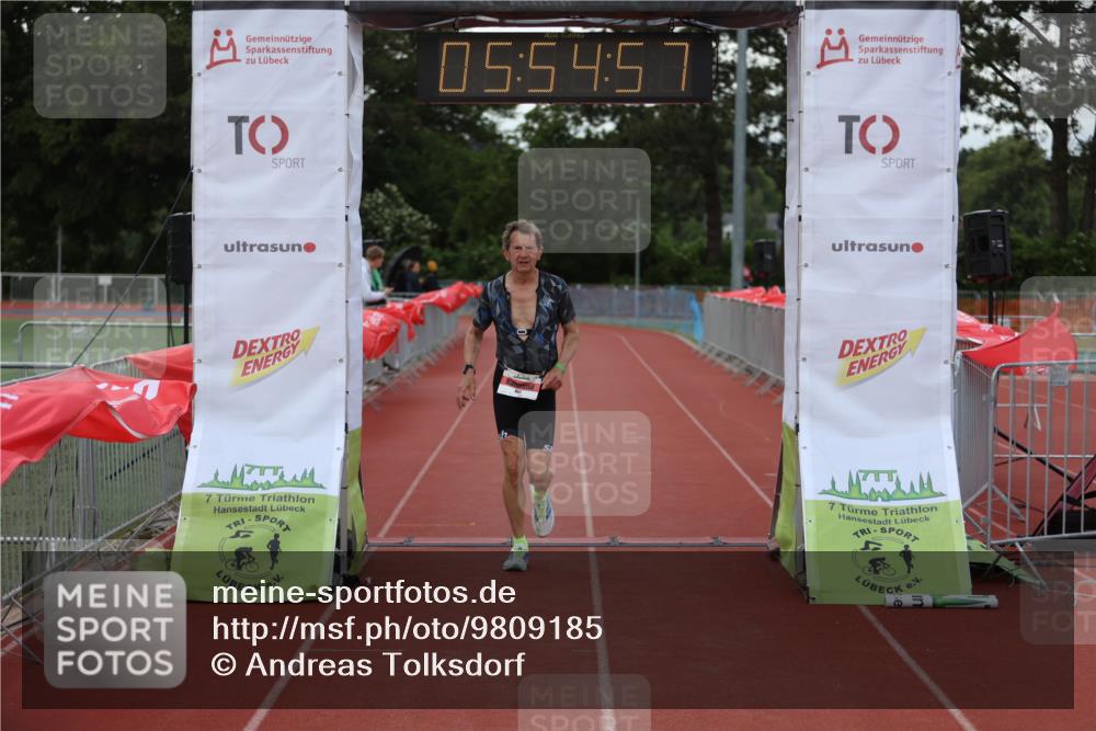 14.06.2026 - 7 Türme Triathlon Andreas Tolksdorf http://msf.ph/oto/9809185 14.06.2026 16:54:55 Ziel 807 meine-sportfotos.de
