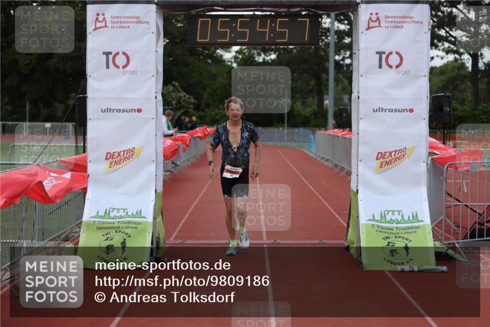 14.06.2026 - 7 Türme Triathlon Andreas Tolksdorf http://msf.ph/oto/9809186 14.06.2026 16:54:55 Ziel 807 meine-sportfotos.de