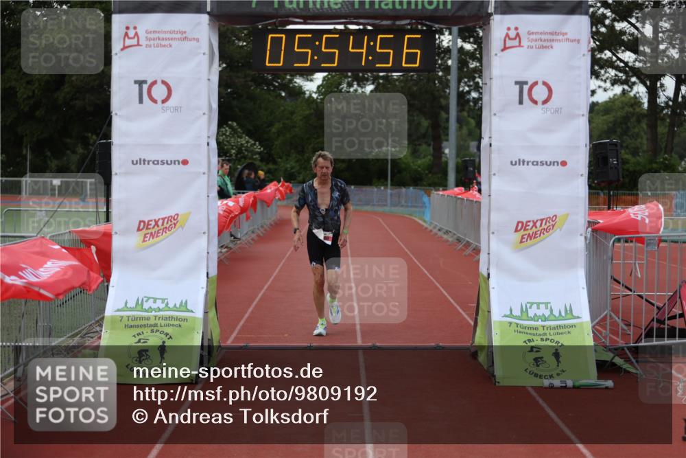 14.06.2026 - 7 Türme Triathlon Andreas Tolksdorf http://msf.ph/oto/9809192 14.06.2026 16:54:55 Ziel 807 meine-sportfotos.de