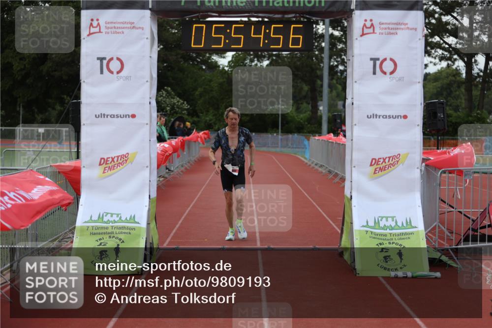 14.06.2026 - 7 Türme Triathlon Andreas Tolksdorf http://msf.ph/oto/9809193 14.06.2026 16:54:55 Ziel 807 meine-sportfotos.de