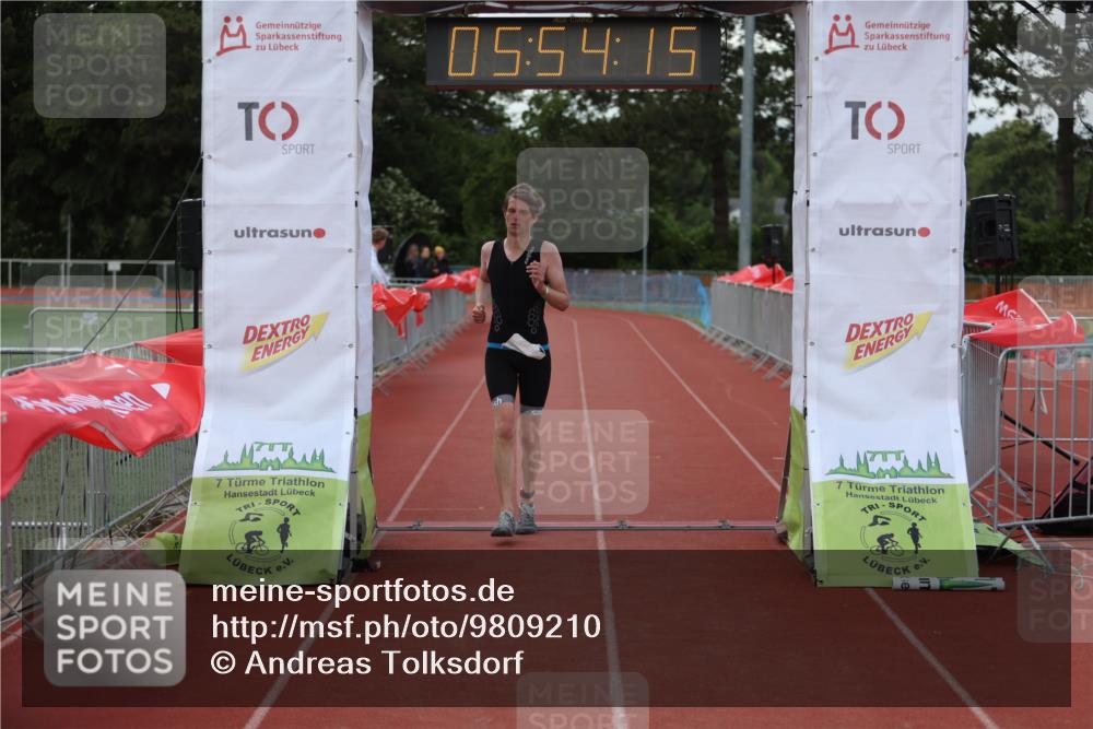 14.06.2026 - 7 Türme Triathlon Andreas Tolksdorf http://msf.ph/oto/9809210 14.06.2026 16:54:14 Ziel 635 meine-sportfotos.de