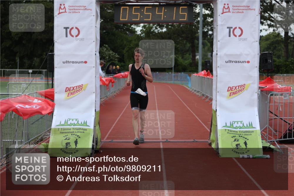 14.06.2026 - 7 Türme Triathlon Andreas Tolksdorf http://msf.ph/oto/9809211 14.06.2026 16:54:14 Ziel 635 meine-sportfotos.de