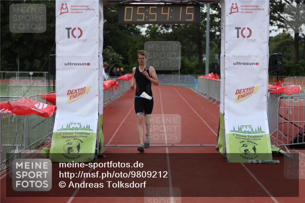 14.06.2026 - 7 Türme Triathlon Andreas Tolksdorf http://msf.ph/oto/9809212 14.06.2026 16:54:14 Ziel 635 meine-sportfotos.de