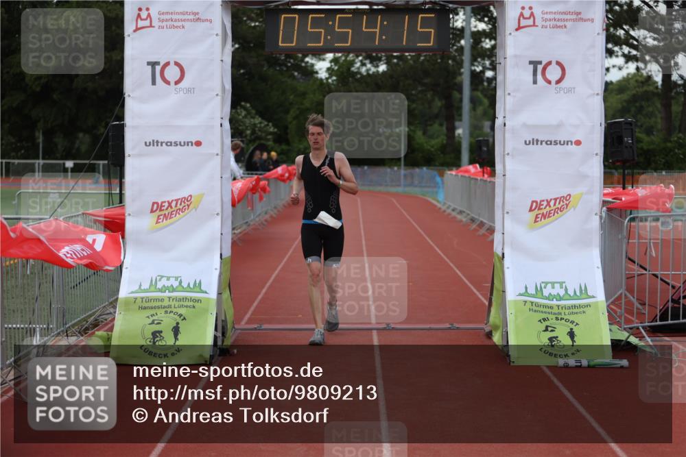 14.06.2026 - 7 Türme Triathlon Andreas Tolksdorf http://msf.ph/oto/9809213 14.06.2026 16:54:14 Ziel 635 meine-sportfotos.de