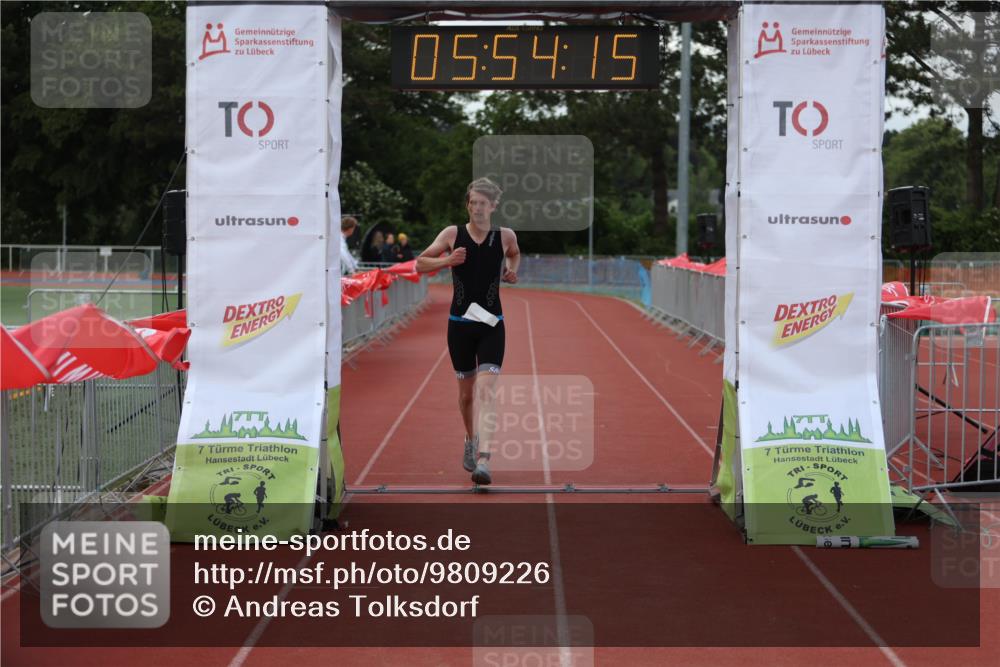 14.06.2026 - 7 Türme Triathlon Andreas Tolksdorf http://msf.ph/oto/9809226 14.06.2026 16:54:14 Ziel 635 meine-sportfotos.de