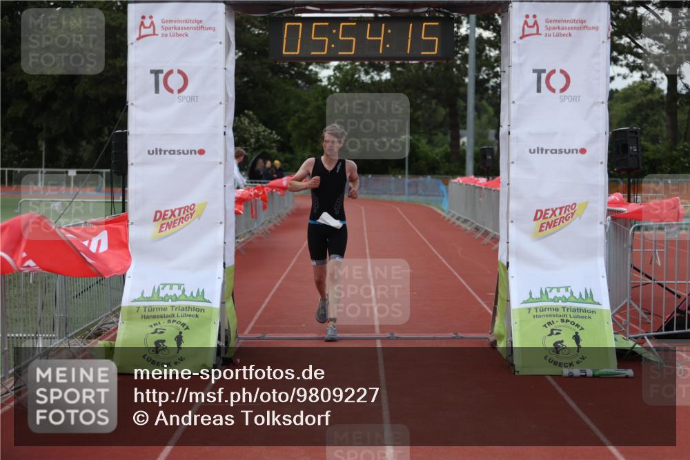 14.06.2026 - 7 Türme Triathlon Andreas Tolksdorf http://msf.ph/oto/9809227 14.06.2026 16:54:14 Ziel 635 meine-sportfotos.de