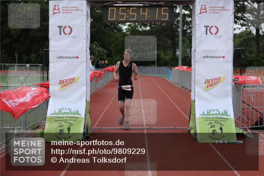 14.06.2026 - 7 Türme Triathlon Andreas Tolksdorf http://msf.ph/oto/9809229 14.06.2026 16:54:14 Ziel 635 meine-sportfotos.de