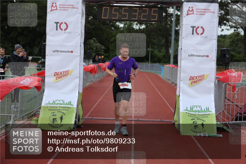 14.06.2026 - 7 Türme Triathlon Andreas Tolksdorf http://msf.ph/oto/9809233 14.06.2026 16:53:24 Ziel 663 meine-sportfotos.de