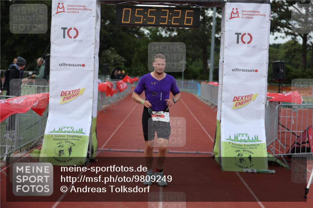14.06.2026 - 7 Türme Triathlon Andreas Tolksdorf http://msf.ph/oto/9809249 14.06.2026 16:53:24 Ziel 663 meine-sportfotos.de