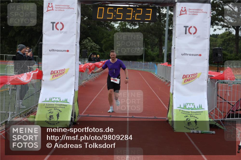 14.06.2026 - 7 Türme Triathlon Andreas Tolksdorf http://msf.ph/oto/9809284 14.06.2026 16:53:22 Ziel 663, 860 meine-sportfotos.de