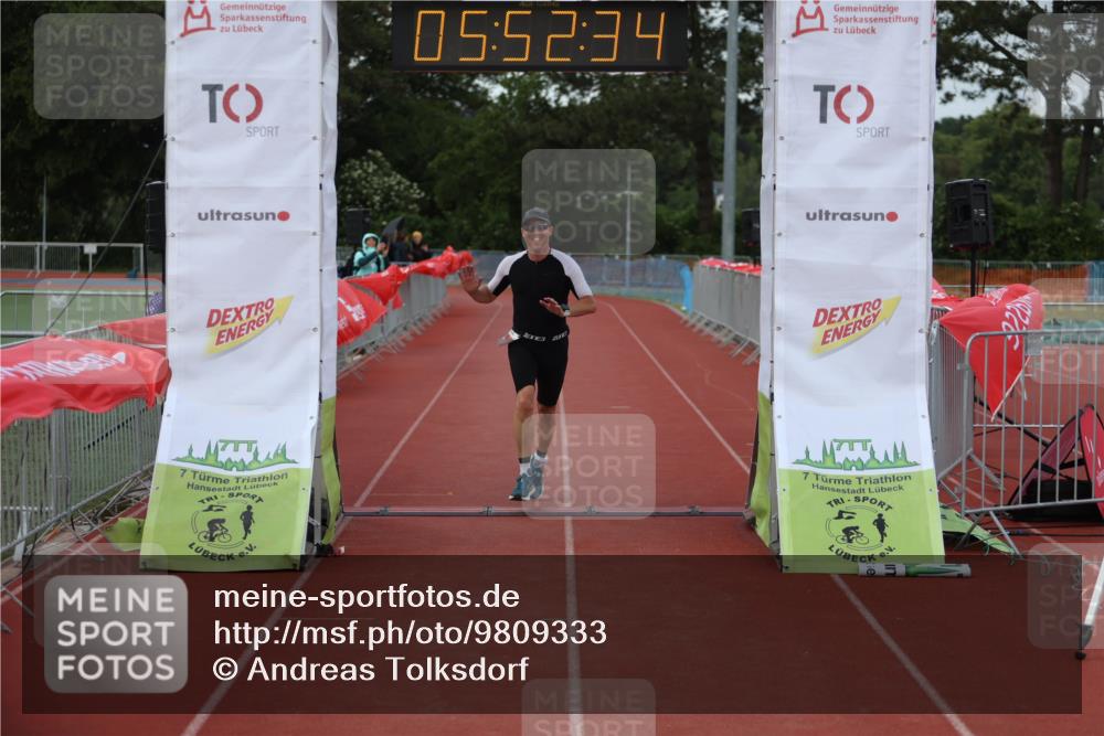 14.06.2026 - 7 Türme Triathlon Andreas Tolksdorf http://msf.ph/oto/9809333 14.06.2026 16:52:33 Ziel 748 meine-sportfotos.de