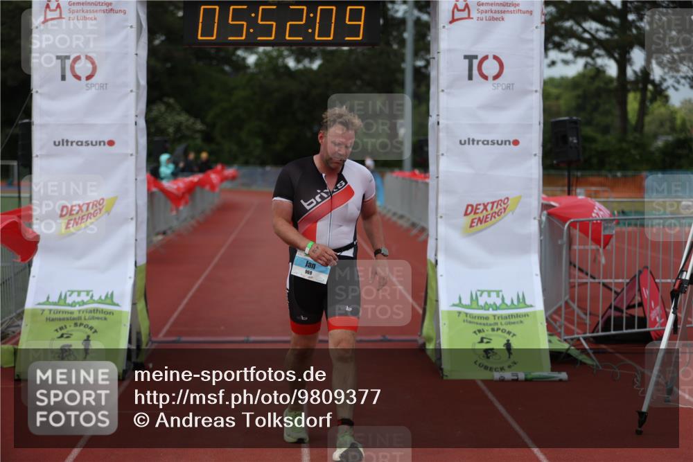 14.06.2026 - 7 Türme Triathlon Andreas Tolksdorf http://msf.ph/oto/9809377 14.06.2026 16:52:08 Ziel 969 meine-sportfotos.de