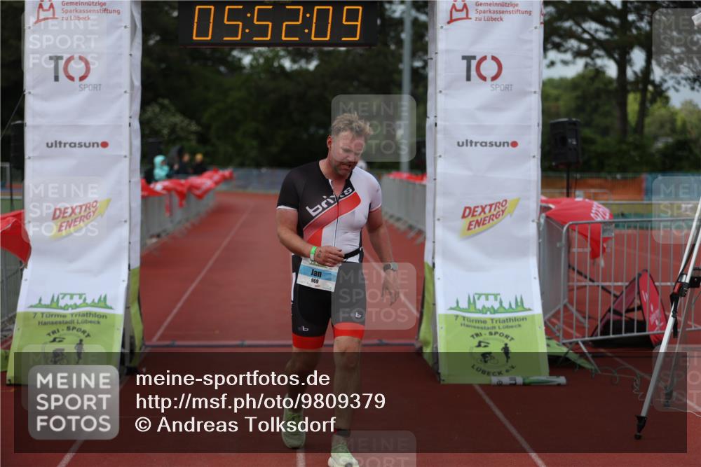 14.06.2026 - 7 Türme Triathlon Andreas Tolksdorf http://msf.ph/oto/9809379 14.06.2026 16:52:08 Ziel 969 meine-sportfotos.de