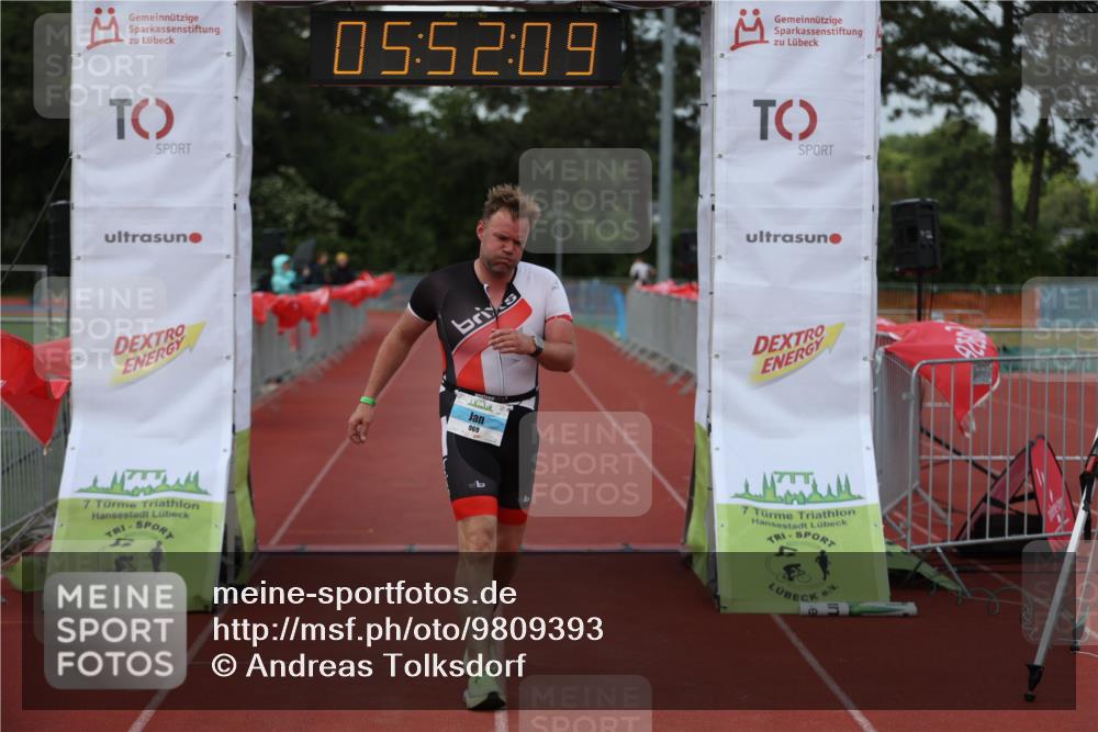 14.06.2026 - 7 Türme Triathlon Andreas Tolksdorf http://msf.ph/oto/9809393 14.06.2026 16:52:08 Ziel 969 meine-sportfotos.de