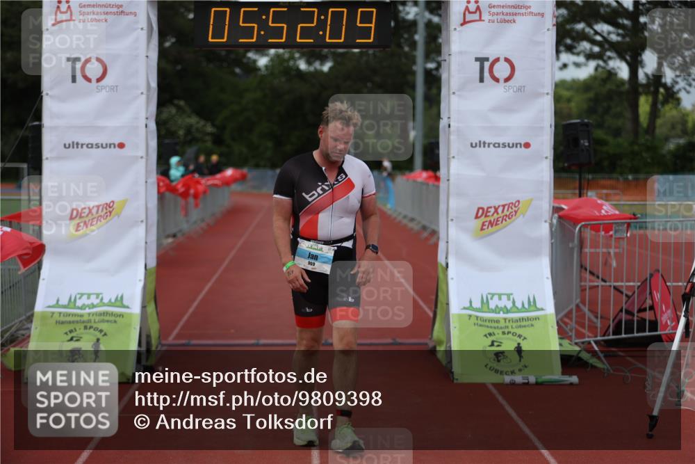 14.06.2026 - 7 Türme Triathlon Andreas Tolksdorf http://msf.ph/oto/9809398 14.06.2026 16:52:08 Ziel 969 meine-sportfotos.de