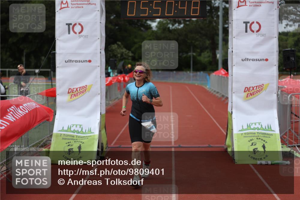 14.06.2026 - 7 Türme Triathlon Andreas Tolksdorf http://msf.ph/oto/9809401 14.06.2026 16:50:47 Ziel 1122 meine-sportfotos.de