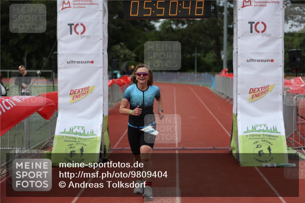 14.06.2026 - 7 Türme Triathlon Andreas Tolksdorf http://msf.ph/oto/9809404 14.06.2026 16:50:48 Ziel 1122 meine-sportfotos.de