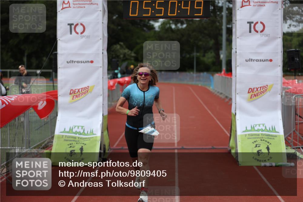 14.06.2026 - 7 Türme Triathlon Andreas Tolksdorf http://msf.ph/oto/9809405 14.06.2026 16:50:48 Ziel 1122 meine-sportfotos.de