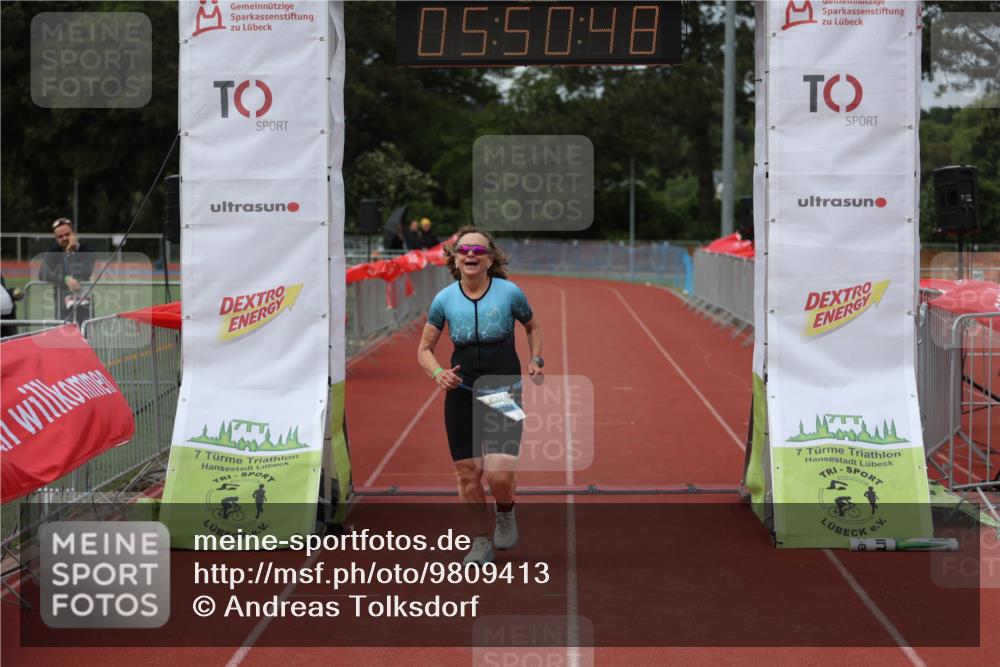 14.06.2026 - 7 Türme Triathlon Andreas Tolksdorf http://msf.ph/oto/9809413 14.06.2026 16:50:47 Ziel 1122 meine-sportfotos.de
