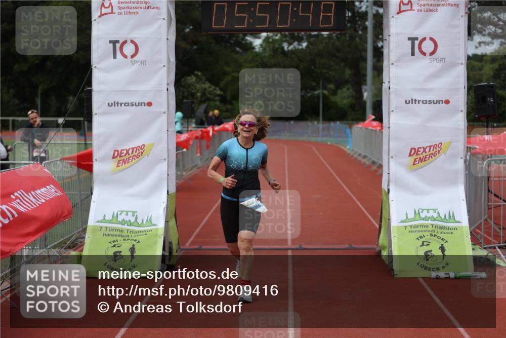 14.06.2026 - 7 Türme Triathlon Andreas Tolksdorf http://msf.ph/oto/9809416 14.06.2026 16:50:47 Ziel 1122 meine-sportfotos.de