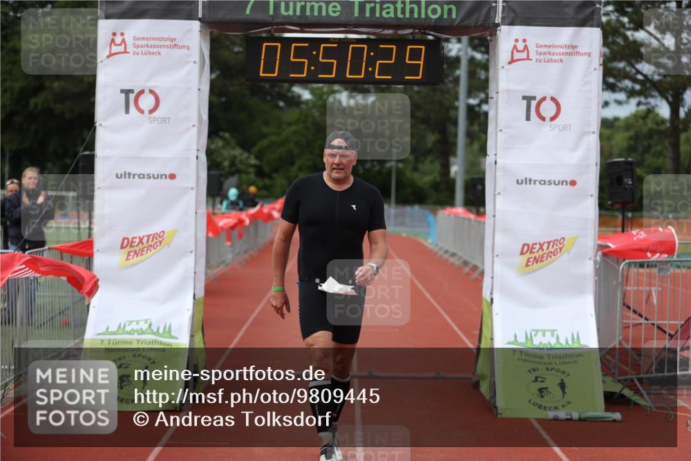 14.06.2026 - 7 Türme Triathlon Andreas Tolksdorf http://msf.ph/oto/9809445 14.06.2026 16:50:28 Ziel 766 meine-sportfotos.de