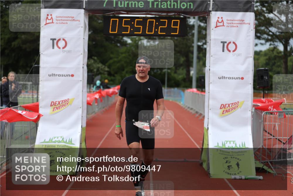 14.06.2026 - 7 Türme Triathlon Andreas Tolksdorf http://msf.ph/oto/9809447 14.06.2026 16:50:28 Ziel 766 meine-sportfotos.de