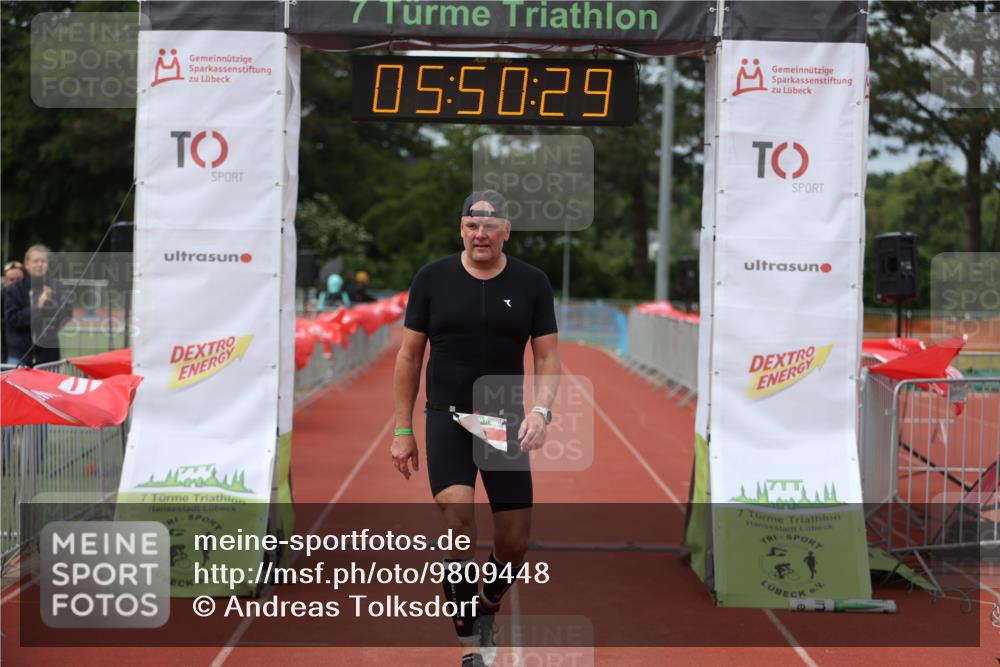 14.06.2026 - 7 Türme Triathlon Andreas Tolksdorf http://msf.ph/oto/9809448 14.06.2026 16:50:28 Ziel 766 meine-sportfotos.de