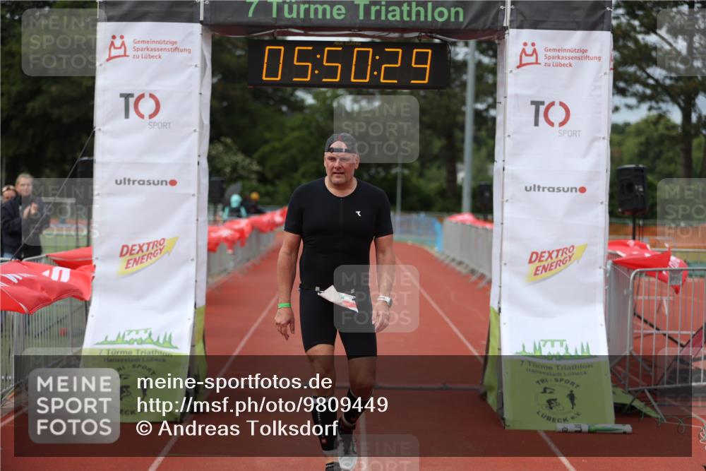 14.06.2026 - 7 Türme Triathlon Andreas Tolksdorf http://msf.ph/oto/9809449 14.06.2026 16:50:28 Ziel 766 meine-sportfotos.de