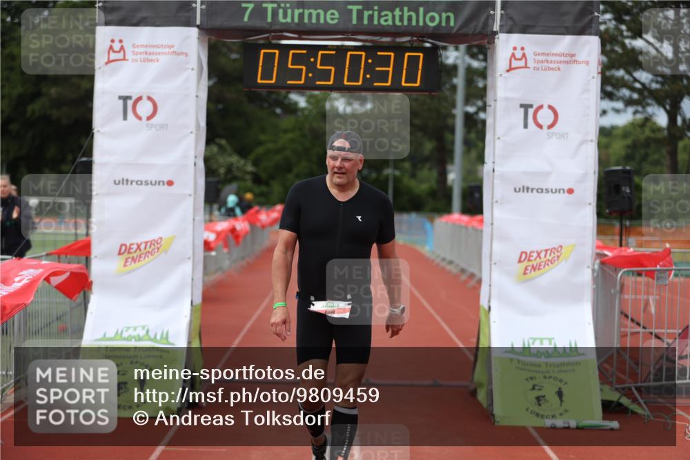 14.06.2026 - 7 Türme Triathlon Andreas Tolksdorf http://msf.ph/oto/9809459 14.06.2026 16:50:29 Ziel 766 meine-sportfotos.de