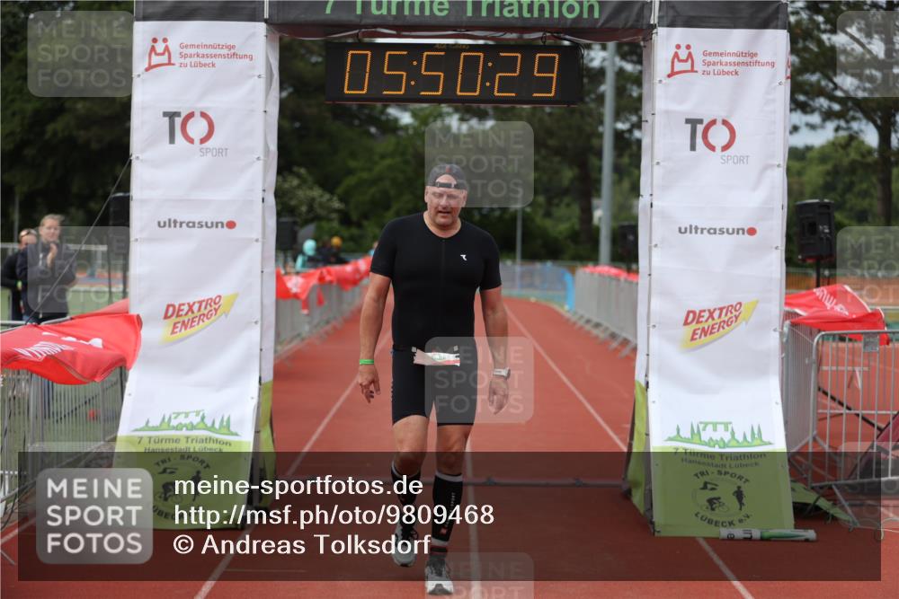 14.06.2026 - 7 Türme Triathlon Andreas Tolksdorf http://msf.ph/oto/9809468 14.06.2026 16:50:28 Ziel 766 meine-sportfotos.de