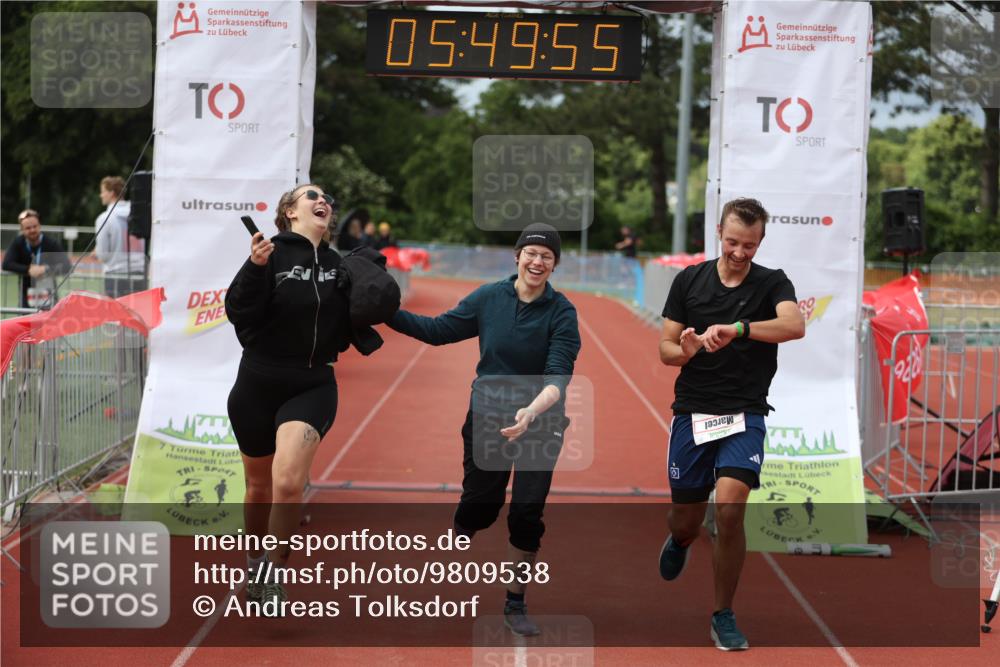 14.06.2026 - 7 Türme Triathlon Andreas Tolksdorf http://msf.ph/oto/9809538 14.06.2026 16:49:54 Ziel 829, 891 meine-sportfotos.de