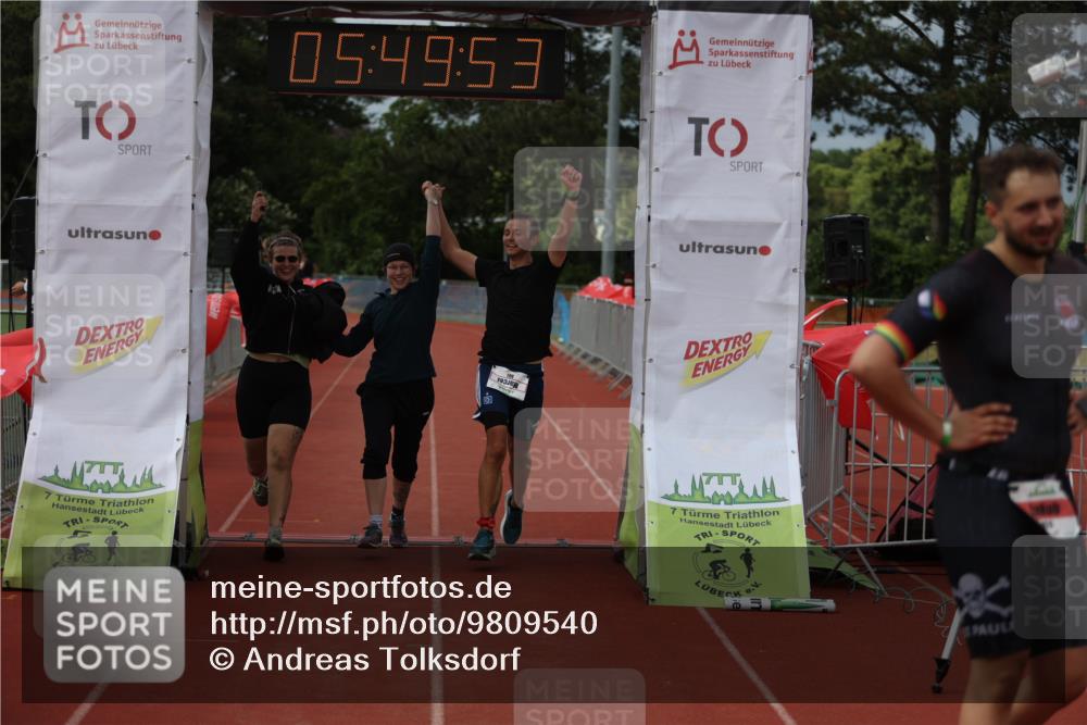 14.06.2026 - 7 Türme Triathlon Andreas Tolksdorf http://msf.ph/oto/9809540 14.06.2026 16:49:52 Ziel 767, 829, 861, 891 meine-sportfotos.de
