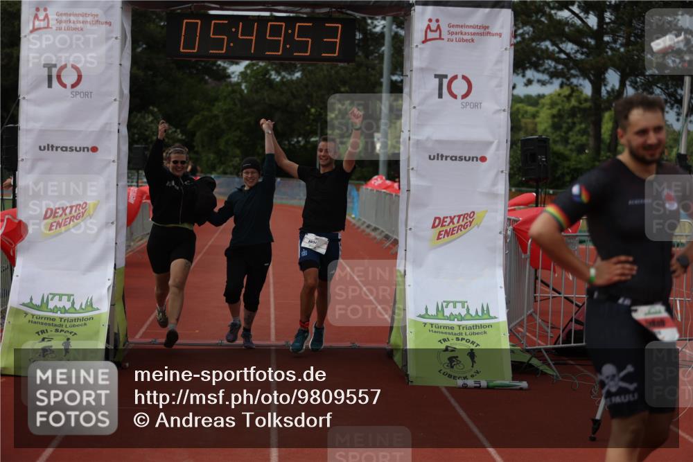 14.06.2026 - 7 Türme Triathlon Andreas Tolksdorf http://msf.ph/oto/9809557 14.06.2026 16:49:52 Ziel 767, 829, 861, 891 meine-sportfotos.de