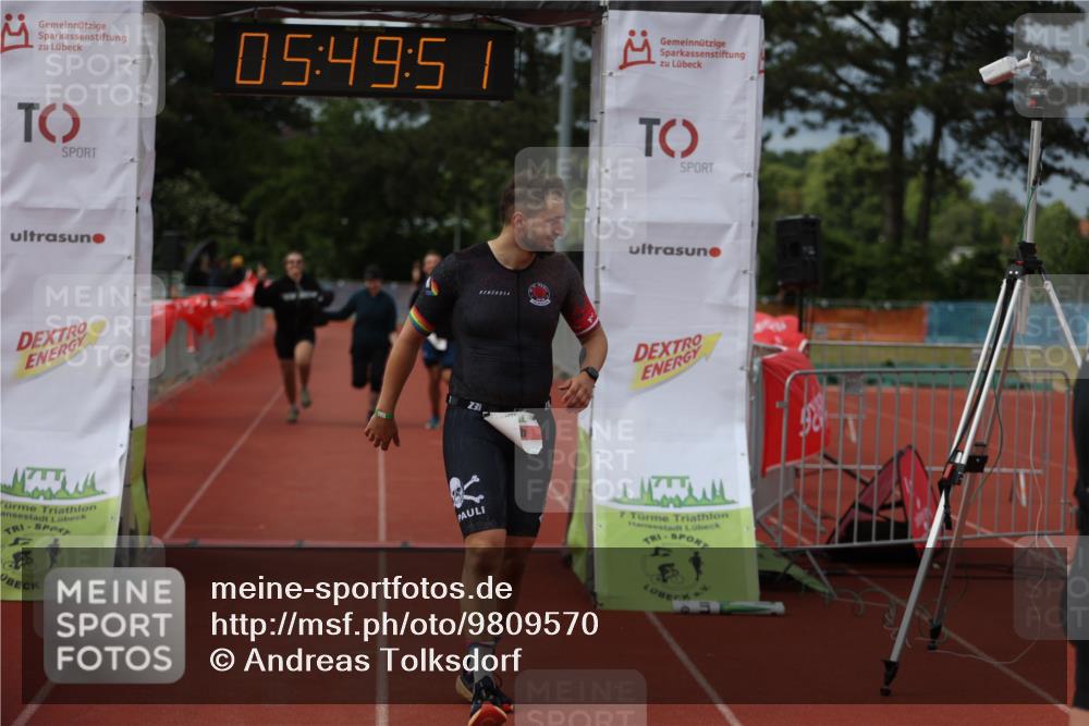 14.06.2026 - 7 Türme Triathlon Andreas Tolksdorf http://msf.ph/oto/9809570 14.06.2026 16:49:49 Ziel 767, 829, 861, 891 meine-sportfotos.de