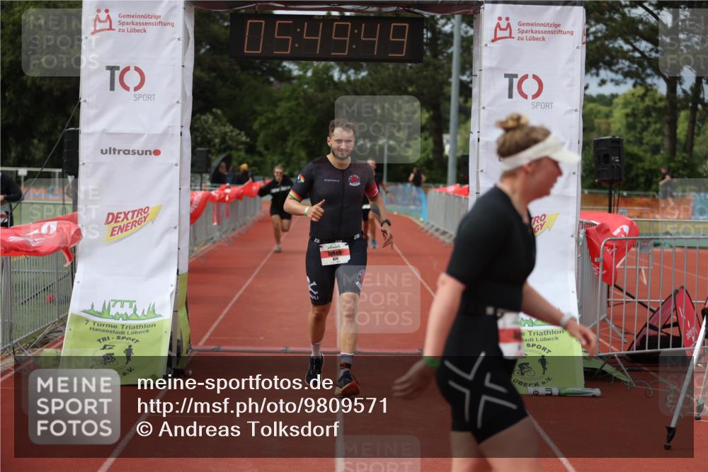 14.06.2026 - 7 Türme Triathlon Andreas Tolksdorf http://msf.ph/oto/9809571 14.06.2026 16:49:48 Ziel 767, 829, 861, 891 meine-sportfotos.de
