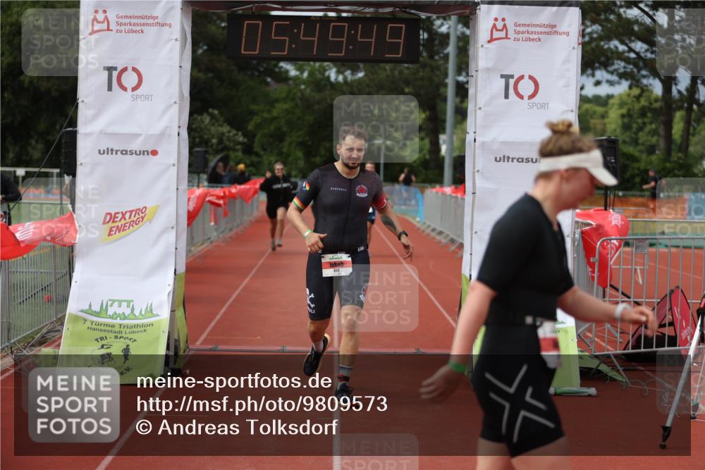 14.06.2026 - 7 Türme Triathlon Andreas Tolksdorf http://msf.ph/oto/9809573 14.06.2026 16:49:48 Ziel 767, 829, 861, 891 meine-sportfotos.de