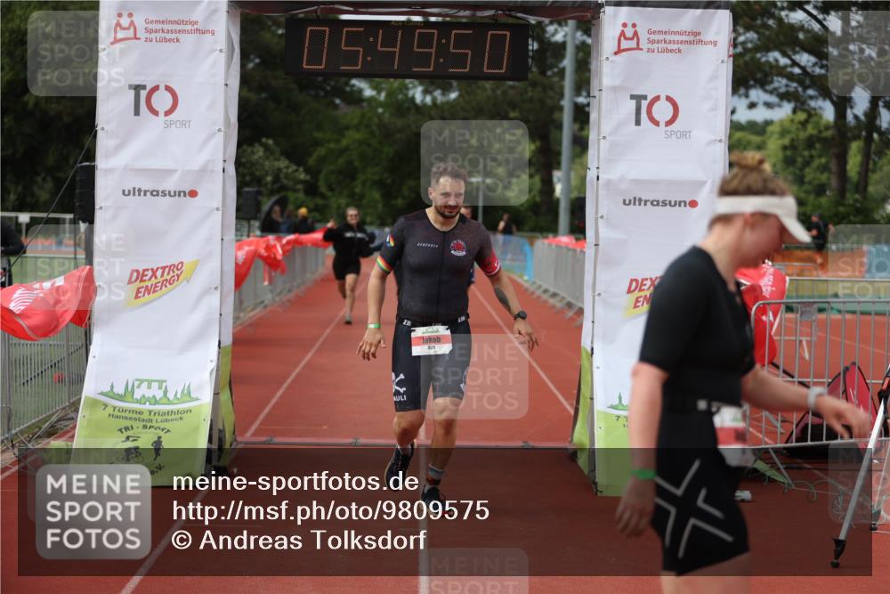 14.06.2026 - 7 Türme Triathlon Andreas Tolksdorf http://msf.ph/oto/9809575 14.06.2026 16:49:48 Ziel 767, 829, 861, 891 meine-sportfotos.de