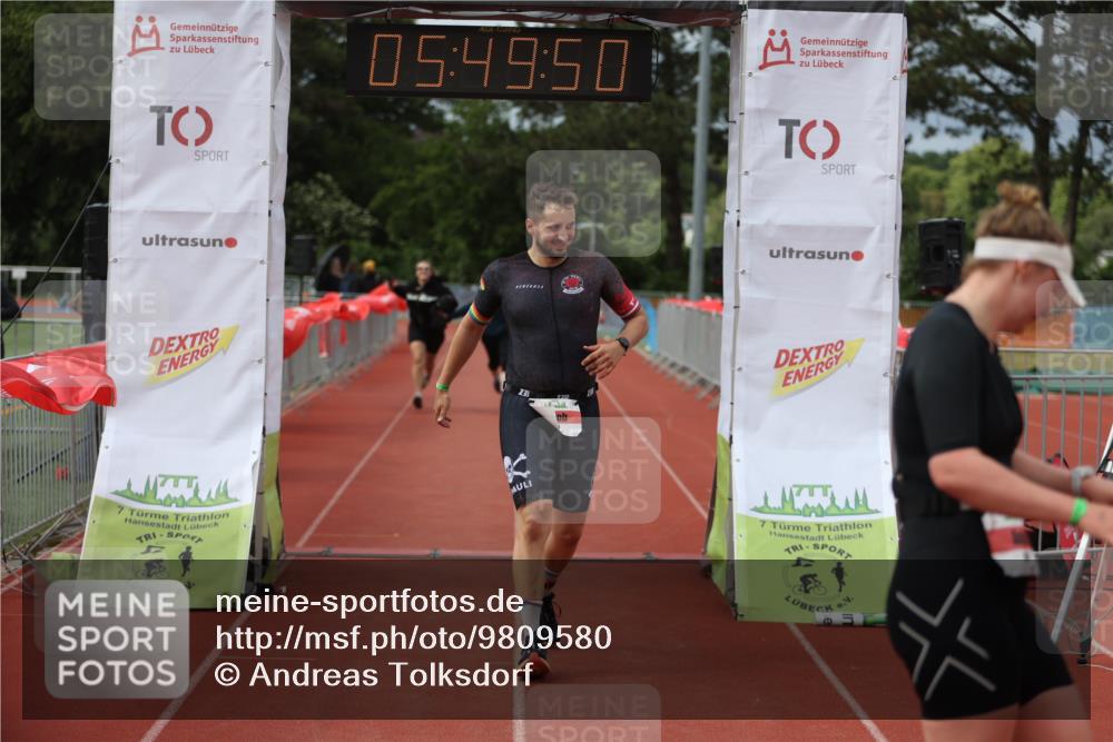 14.06.2026 - 7 Türme Triathlon Andreas Tolksdorf http://msf.ph/oto/9809580 14.06.2026 16:49:49 Ziel 767, 829, 861, 891 meine-sportfotos.de