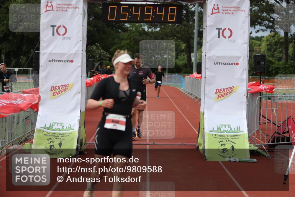 14.06.2026 - 7 Türme Triathlon Andreas Tolksdorf http://msf.ph/oto/9809588 14.06.2026 16:49:47 Ziel 767, 829, 861, 891 meine-sportfotos.de