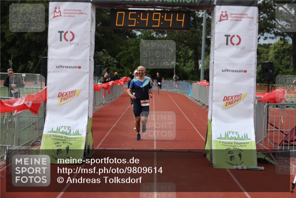 14.06.2026 - 7 Türme Triathlon Andreas Tolksdorf http://msf.ph/oto/9809614 14.06.2026 16:49:43 Ziel 767, 829, 861 meine-sportfotos.de