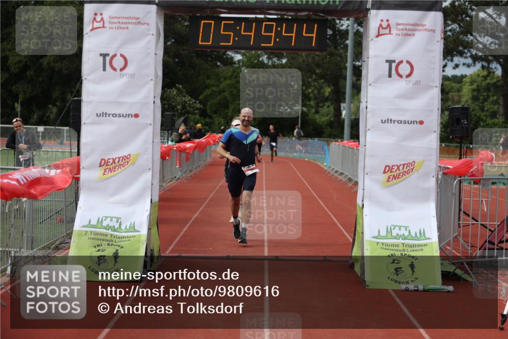 14.06.2026 - 7 Türme Triathlon Andreas Tolksdorf http://msf.ph/oto/9809616 14.06.2026 16:49:43 Ziel 767, 829, 861 meine-sportfotos.de